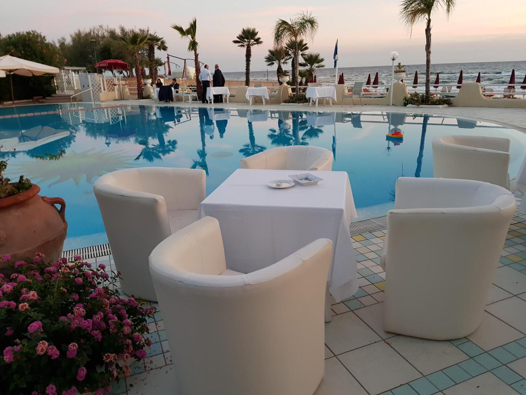 Hotel La Playa Sperlonga Exteriör bild